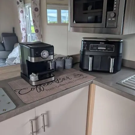 Kompleks wypoczynkowy Caravan To Rent In Crainfield Bay