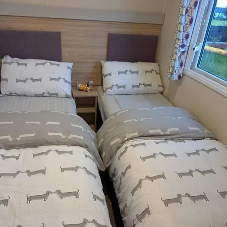 Caravan To Rent In Crainfield Bay *
